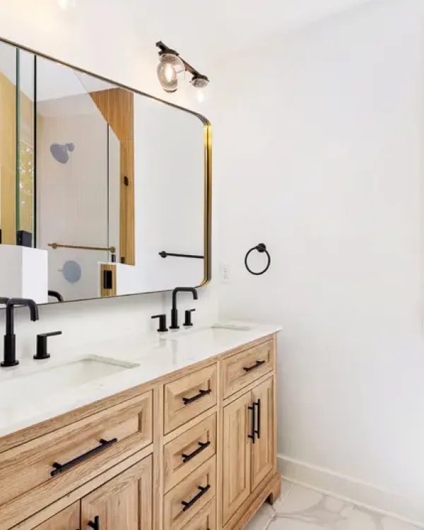 Freshly remodeled kitchen.