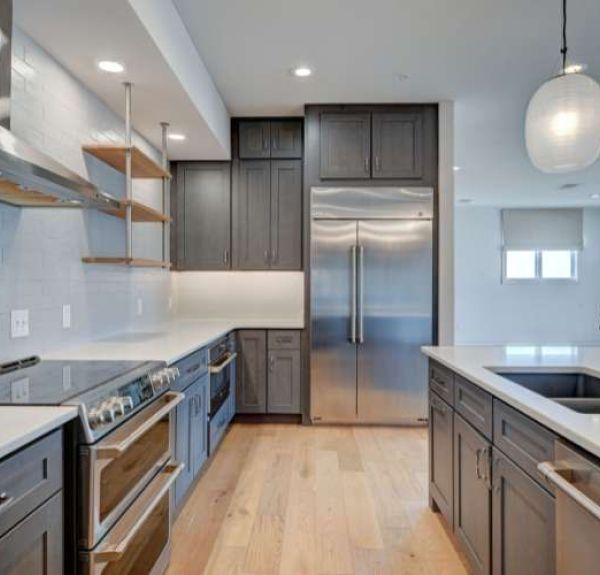 CrewPros kitchen with custom cabinets.