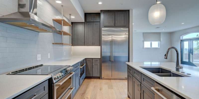 CrewPros kitchen with custom cabinets.